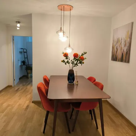 In West-eichbuehlstr 62-68 Zürich