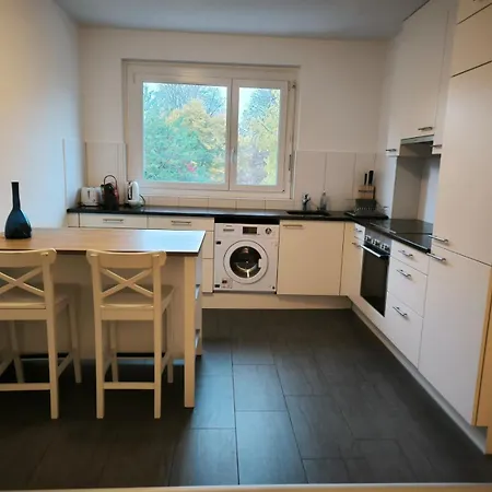 In West-eichbuehlstr 62-68 *