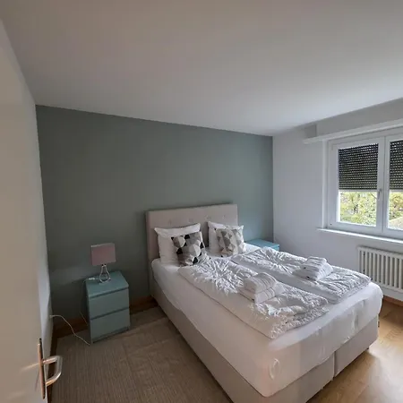 In West-eichbuehlstr 62-68 * Zürich