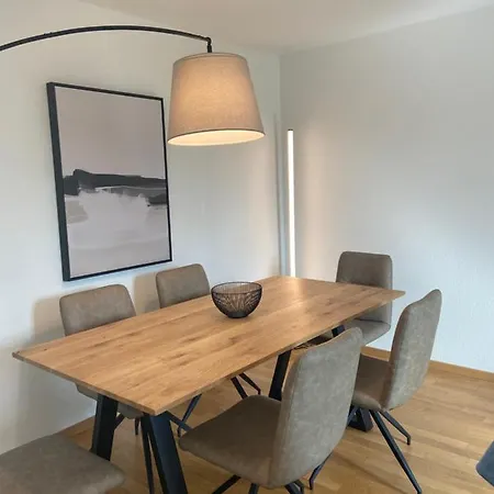 In West-eichbuehlstr 62-68 * Zürich