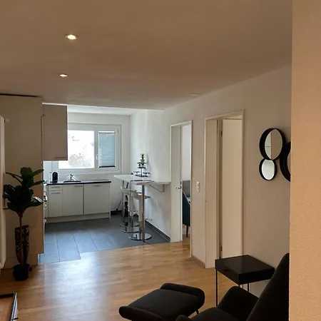 In West-eichbuehlstr 62-68 * Zürich