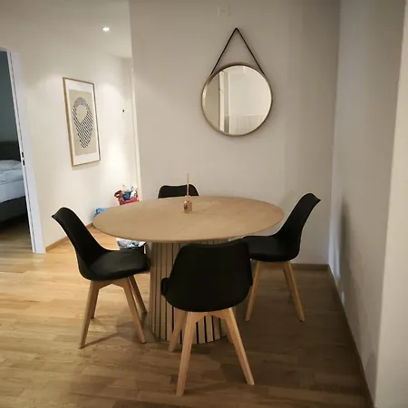 In West-eichbuehlstr 62-68 * Zürich