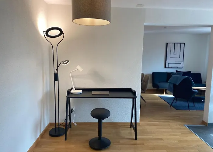 In West-eichbuehlstr 62-68 公寓 *