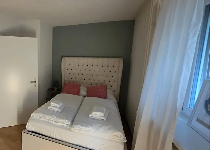 Apartament In West-eichbuehlstr 62-68 *