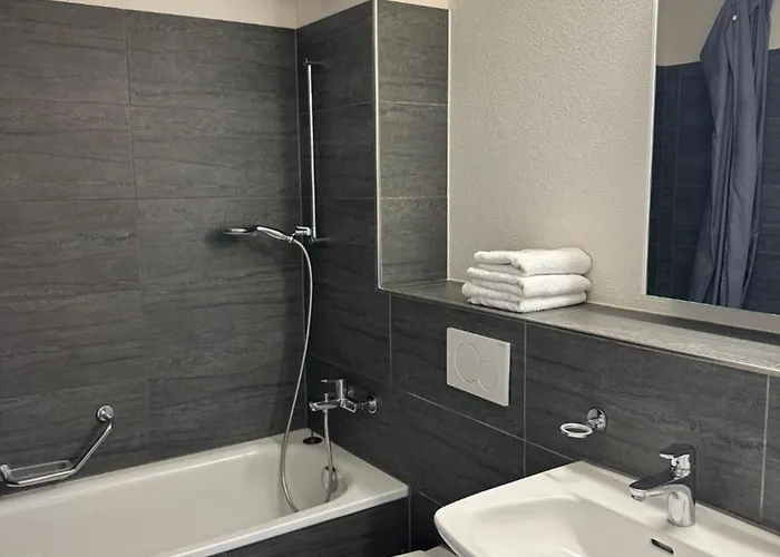 Apartament In West-eichbuehlstr 62-68 *