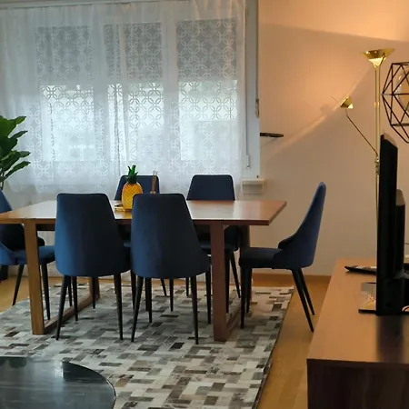 In West-eichbuehlstr 62-68 Цюрих