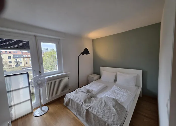 In West-eichbuehlstr 62-68 * Ζυρίχη