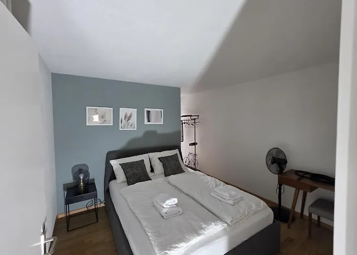 Apartment In West-eichbühlstr 62-66