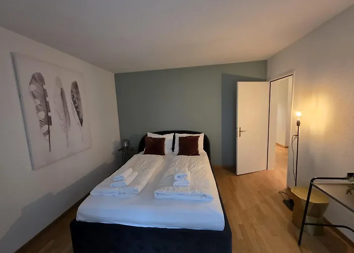 In West-eichbühlstr 62-66 *